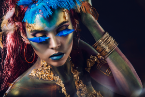 Portrait of lady in fantasy style – plexiglas – aluminium – canvas