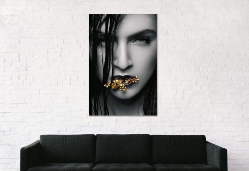 Beautiful woman with exotic luxury jewelry – plexiglas – aluminium – canvas - Afbeelding 2