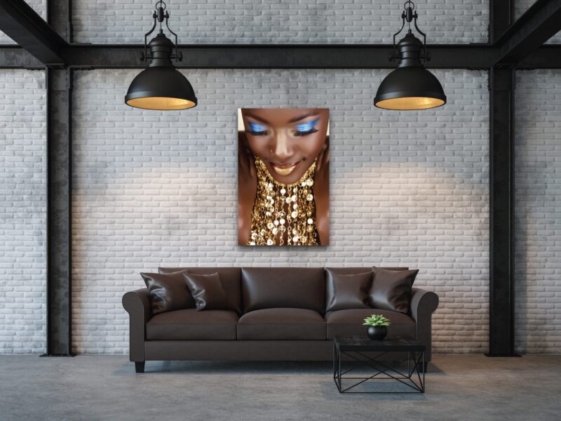 African woman with gold chain – plexiglas – aluminium – canvas - Afbeelding 2